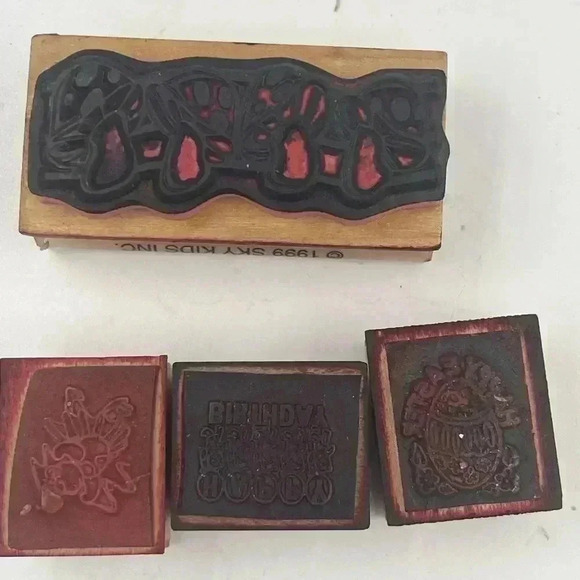 Small Wooden Rubber Stamps - Picture 11 of 13